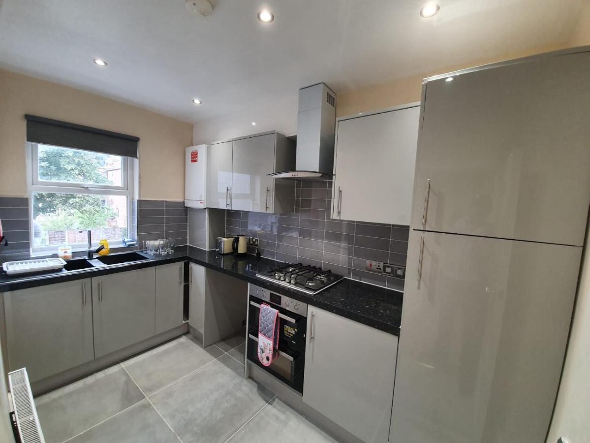 London Modern 4 Bedroom Apartment Exterior foto